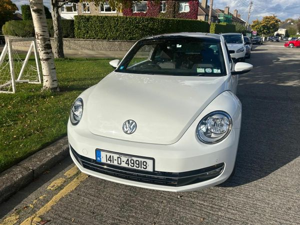 Volkswagen Beetle Hatchback, Petrol, 2014, White