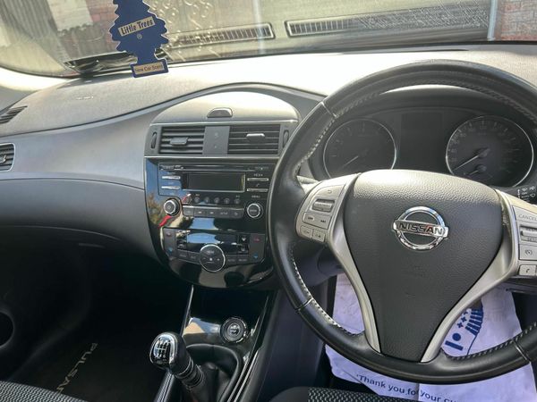 Nissan Pulsar Hatchback, Petrol, 2019, Red