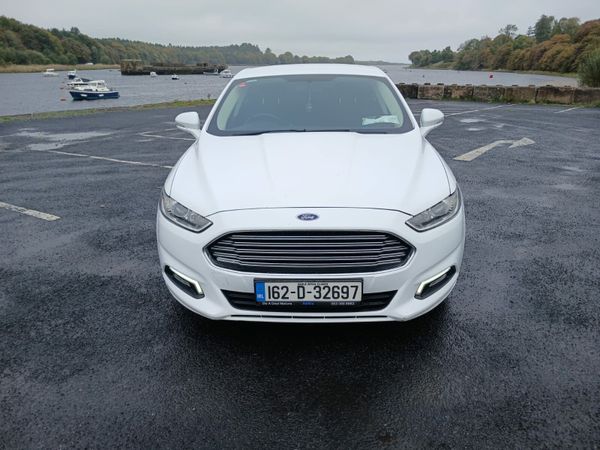 Ford Mondeo Hatchback, Diesel, 2016, White