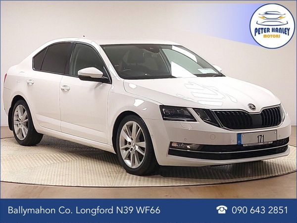 Skoda Octavia Hatchback, Diesel, 2017, White