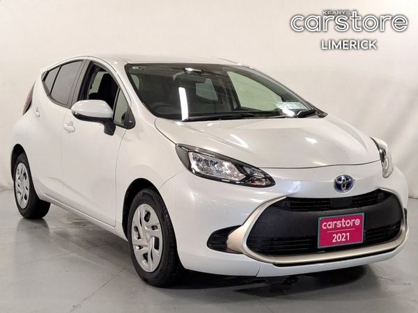 Toyota Aqua Hatchback, Petrol Hybrid, 2021, White