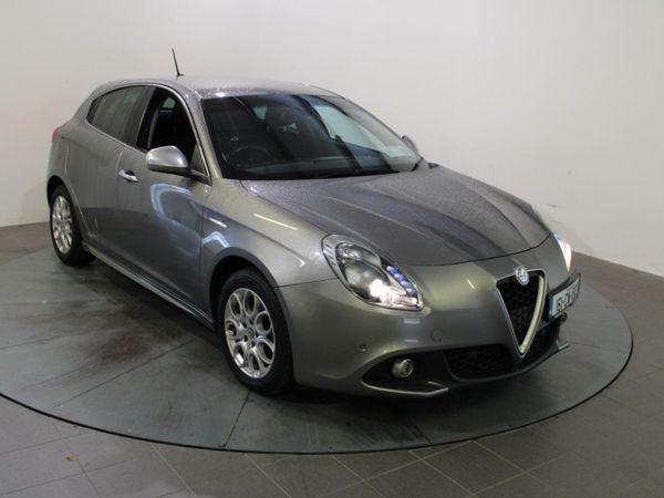 Alfa Romeo Giulietta Hatchback, Diesel, 2016, Grey