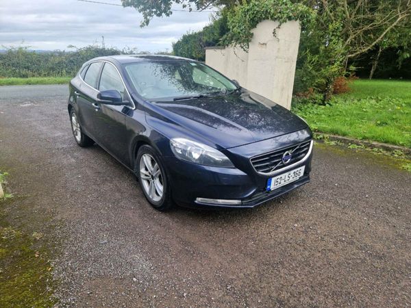 Volvo V40 Hatchback, Diesel, 2015, Blue