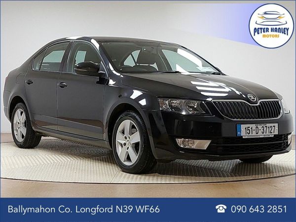 Skoda Octavia Saloon, Diesel, 2015, Black
