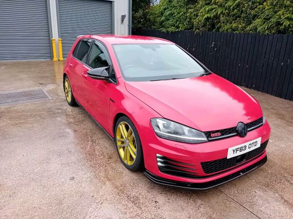 Volkswagen Golf Hatchback, Diesel, 2013, Red