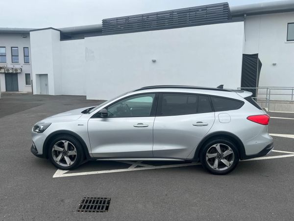 Ford Focus Estate, Petrol Hybrid, 2021, Grey