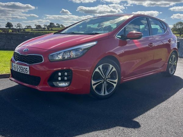 Kia Ceed Hatchback, Petrol, 2016, Red