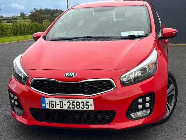 Kia Ceed Hatchback, Petrol, 2016, Red