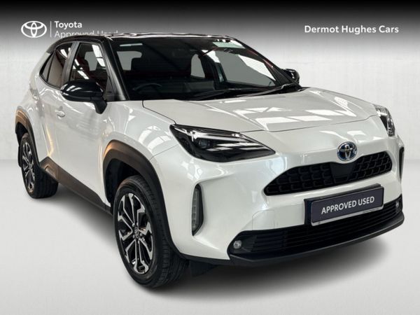 Toyota Yaris Cross Hatchback, Petrol Hybrid, 2023, White