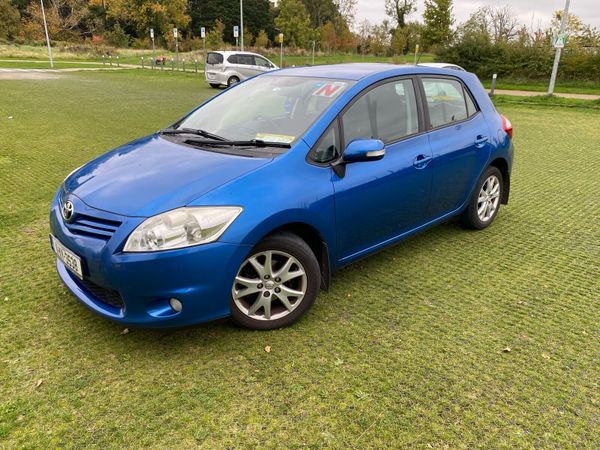 Toyota Auris Hatchback, Petrol, 2011, Blue