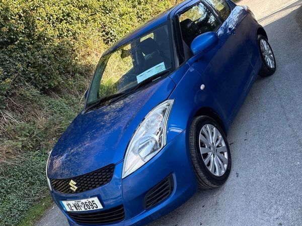 Suzuki Swift Hatchback, Petrol, 2012, Blue