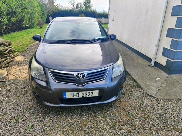 Toyota Avensis Saloon, Diesel, 2011, Grey