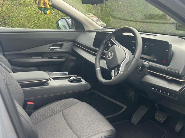 Nissan Ariya MPV, Electric, 2025, Grey