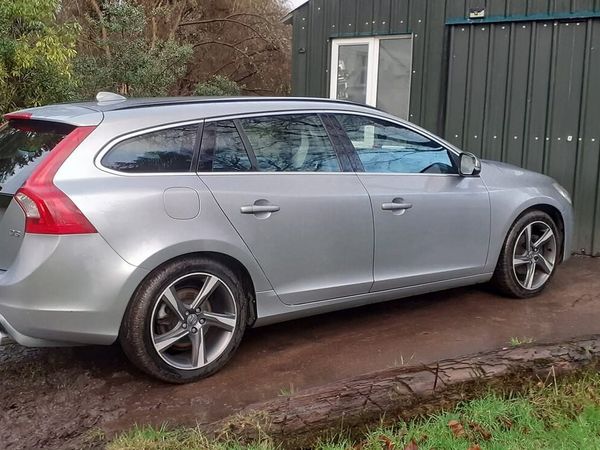Volvo V60 Estate, Diesel, 2011, Silver