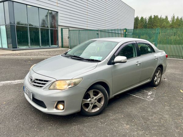 Toyota Corolla Saloon, Diesel, 2011, Silver