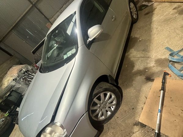 Volkswagen Jetta Saloon, Diesel, 2008, Silver