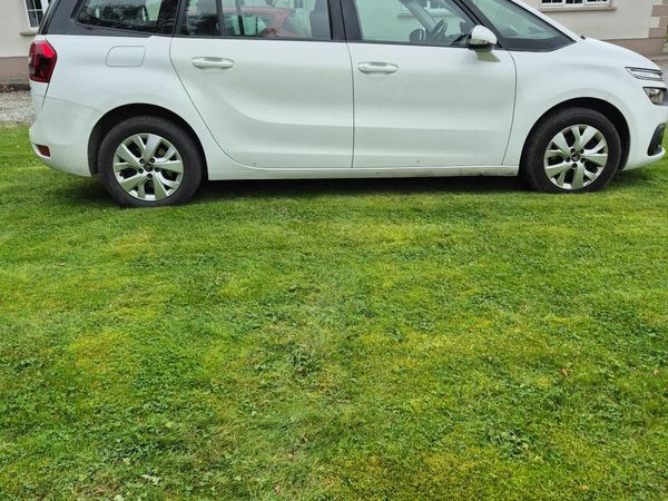 Citroen Grand C4 Spacetourer MPV, Ethanol Diesel, 2018, White