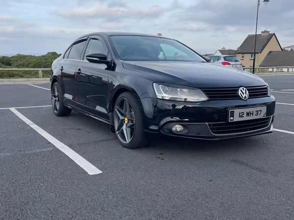 Volkswagen Jetta Saloon, Diesel, 2012, Black