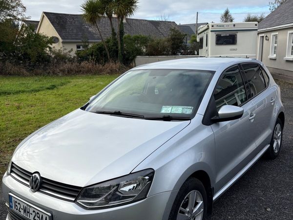 Volkswagen Polo Hatchback, Petrol, 2016, Silver