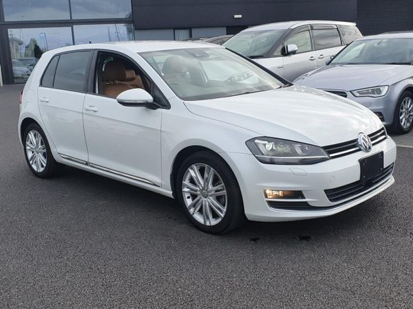 Volkswagen Golf Hatchback, Petrol, 2016, White