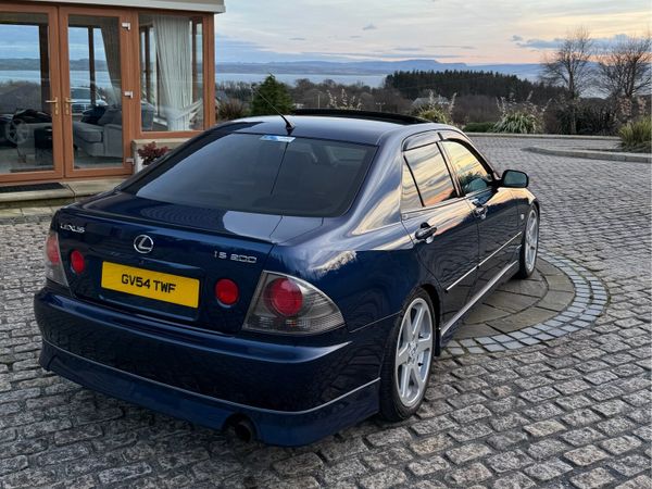 Lexus IS Saloon, Petrol, 2004, Blue