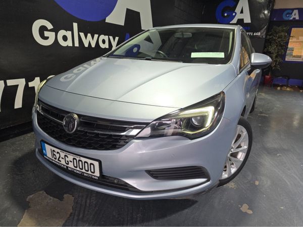 Opel Astra Hatchback, Petrol, 2016, Silver
