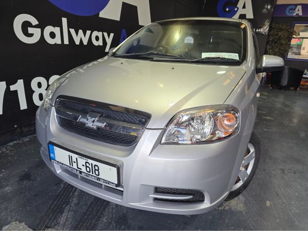 Chevrolet Aveo Hatchback, Petrol, 2009, Silver