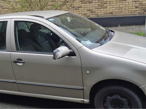 Skoda Fabia Hatchback, Petrol, 2005, Beige