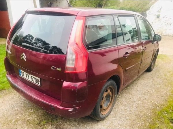 Citroen C4 Picasso MPV, Petrol, 2007, Red
