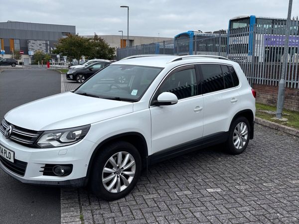 Volkswagen Tiguan SUV, Diesel, 2014, White