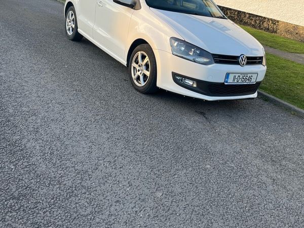 Volkswagen Polo Hatchback, Diesel, 2011, White