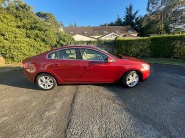 Volvo S60 Saloon, Diesel, 2013, Red