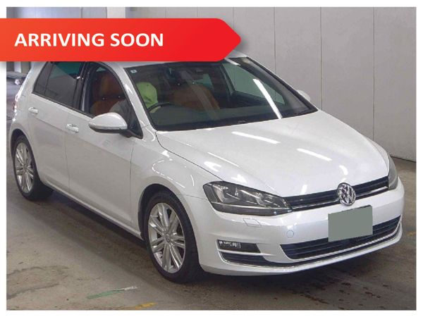 Volkswagen Golf Hatchback, Petrol, 2016, White