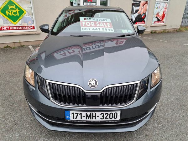 Skoda Octavia Hatchback, Diesel, 2017, Grey
