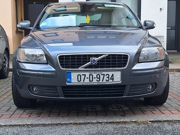 Volvo S40 Saloon, Petrol, 2007, Grey