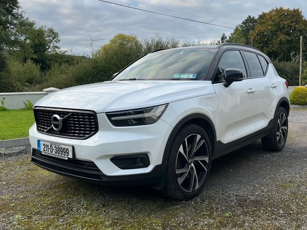 Volvo XC40 Estate, Petrol Plug-in Hybrid, 2021, White