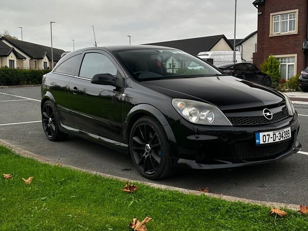 Opel Astra Hatchback, Petrol, 2007, Black