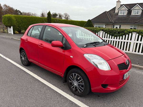 Toyota Yaris Hatchback, Petrol, 2008, Red