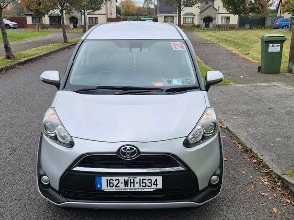 Toyota Sienta MPV, Petrol, 2016, Silver