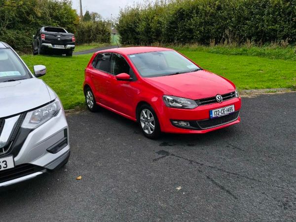 Volkswagen Polo Hatchback, Petrol, 2013, Red
