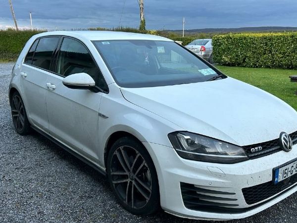Volkswagen Golf Hatchback, Diesel, 2015, White