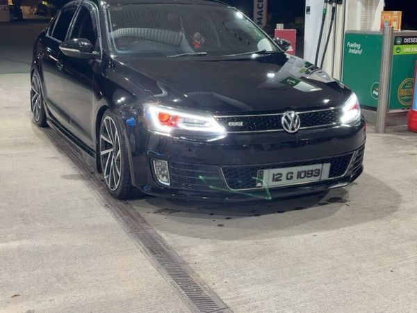 Volkswagen Jetta Saloon, Diesel, 2012, Black