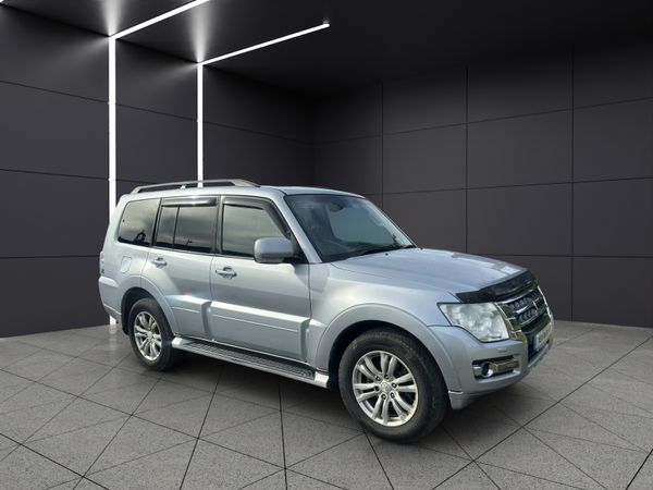 Mitsubishi Pajero SUV, Diesel, 2015, 
