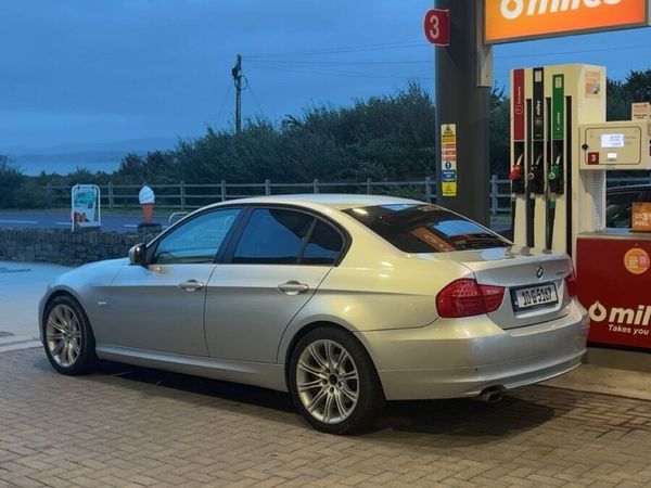 BMW 3-Series Saloon, Diesel, 2010, Silver
