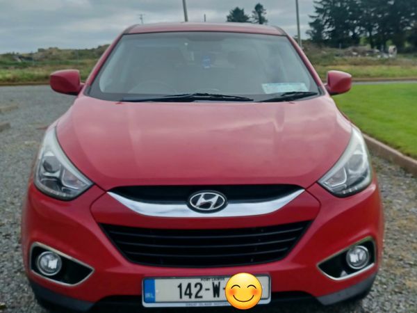 Hyundai ix35 SUV, Diesel, 2014, Red