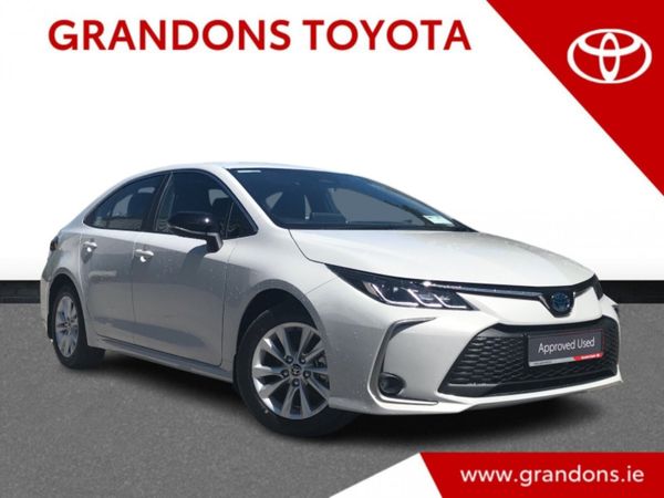 Toyota Corolla Saloon, Petrol Hybrid, 2025, Grey
