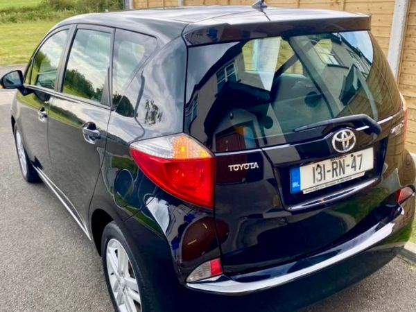Toyota Verso-S MPV, Petrol, 2013, Black