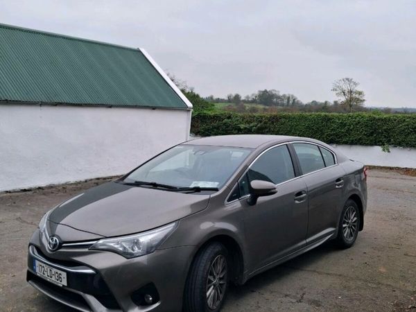 Toyota Avensis Saloon, Diesel, 2017, Grey