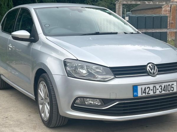 Volkswagen Polo Hatchback, Petrol, 2014, Silver
