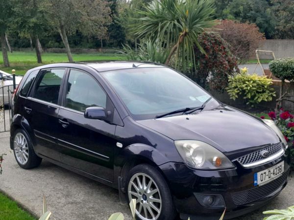 Ford Fiesta Hatchback, Petrol, 2007, Black